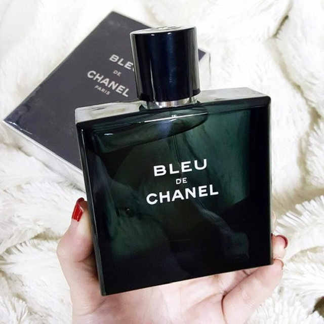 Nước hoa Bleu de Chanel Paris Eau De Toilette 100ml – Mana Store – Túi  xách, trang sức, nước hoa, mỹ phẩm, thực phẩm chức năng