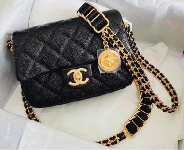 Túi xách Chanel đeo vai màu đen cổ điển Soul Flap Chain